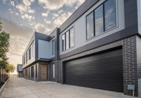 Elegance and Style, Wagga Wagga